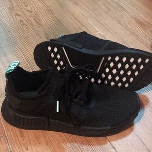 Wmns NMD_R1 'Mint Glow' size 7